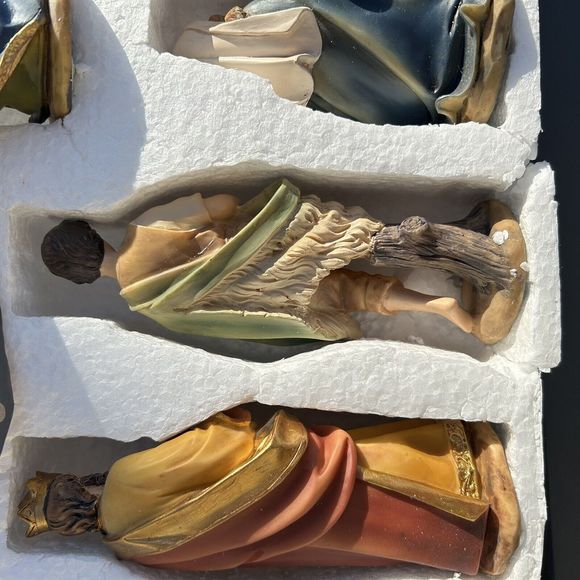 Christmas Nativity  W/ Kings & Shepherd Holy Family Shepherd Boy 34997 - Picture 8 of 10